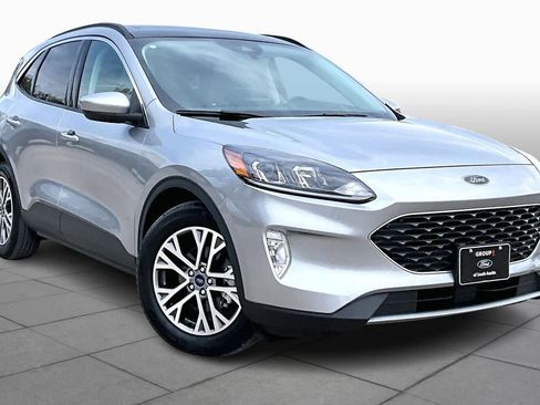 Certified 2022 Ford Escape SEL image 2