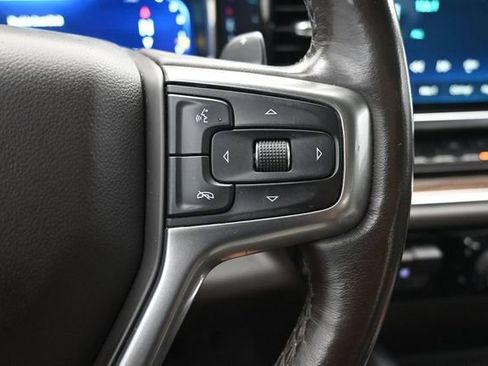 Used 2023 Chevrolet Silverado 1500 LT w/ Z71 Off-Road Package AWD/4WD image 13