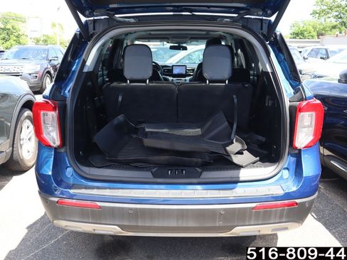 Used 2022 Ford Explorer XLT w/ Equipment Group 202A AWD/4WD image 26
