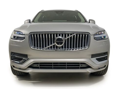 Used 2024 Volvo XC90 B5 Plus image 9