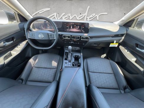 New 2026 Nissan Sentra SR w/ SR Premium Package FWD image 21