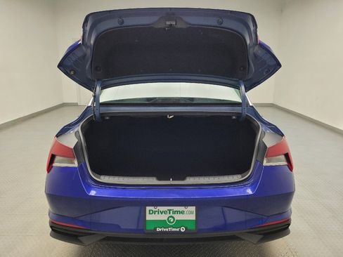 Used 2021 Hyundai Elantra SE FWD image 29
