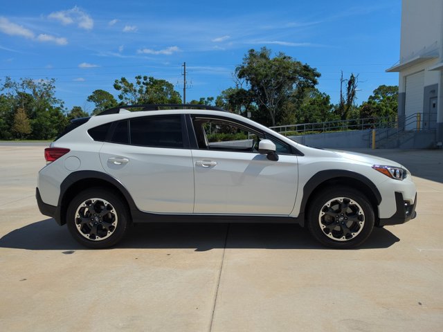 Used 2022 Subaru Crosstrek 2.0i Premium w/ Moonroof Package AWD/4WD image 4