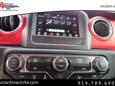 Used 2021 Jeep Wrangler Unlimited Rubicon image 31