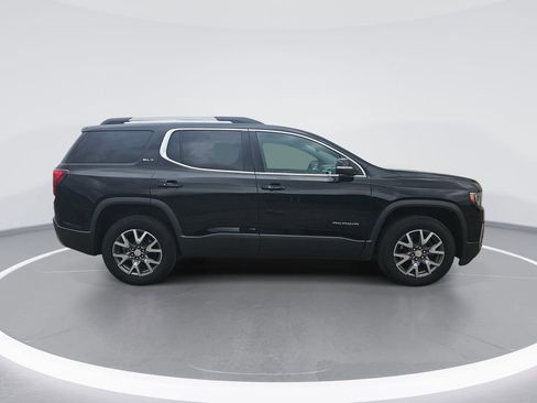 Certified 2023 GMC Acadia SLT w/ Preferred Package AWD/4WD image 2