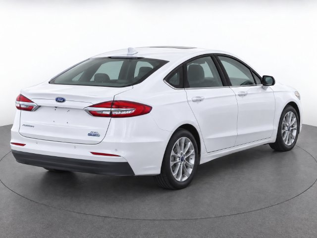 Used 2020 Ford Fusion SEL FWD image 4