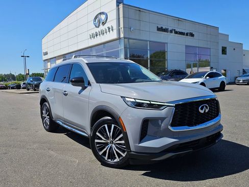 Used 2025 INFINITI QX60 Sensory AWD/4WD image 2