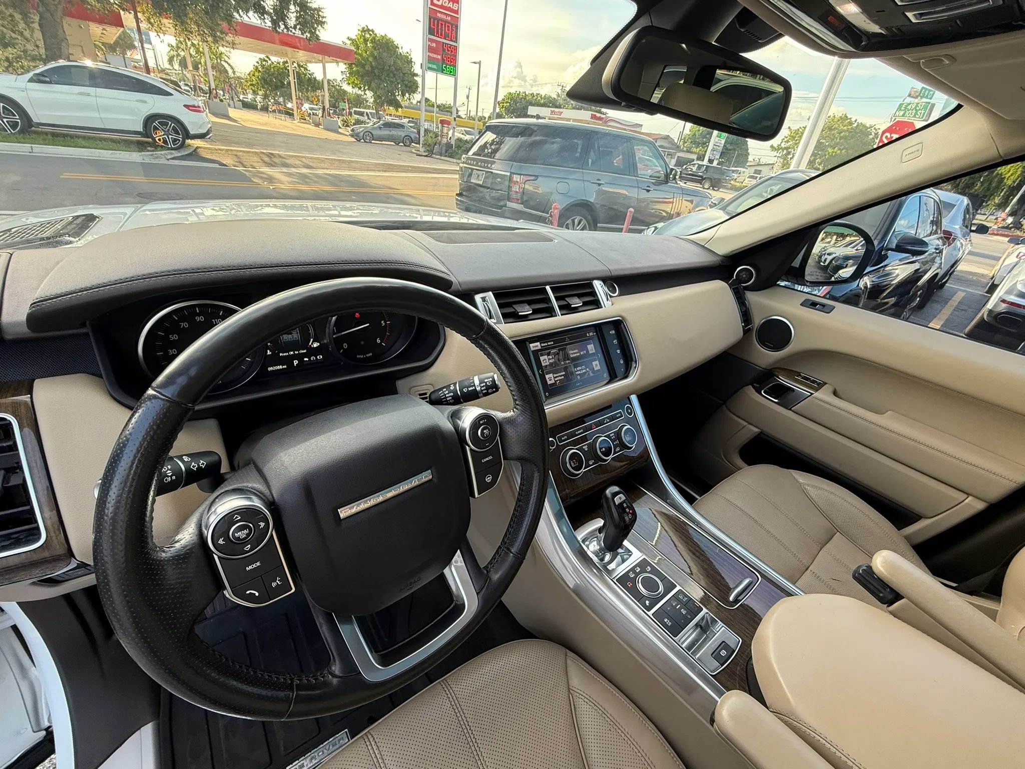 Used 2016 Land Rover Range Rover Sport HSE AWD/4WD image 12