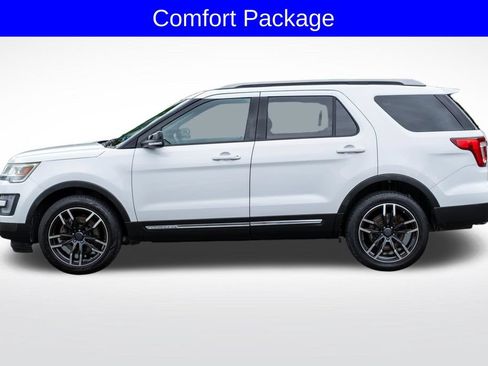 Used 2017 Ford Explorer XLT w/ Equipment Group 202A AWD/4WD image 5