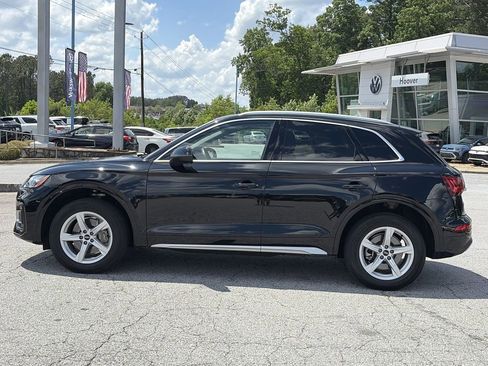 Used 2023 Audi Q5 2.0T Premium w/ Convenience Package AWD/4WD image 2