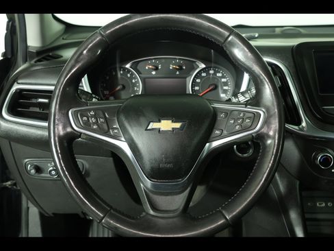 Used 2021 Chevrolet Equinox LT image 18