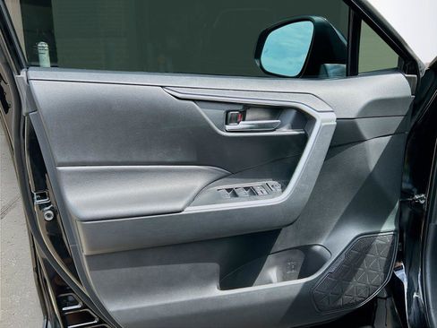 Used 2024 Toyota RAV4 XLE Premium FWD image 22
