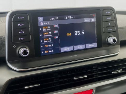 Used 2021 Kia Telluride LX image 17