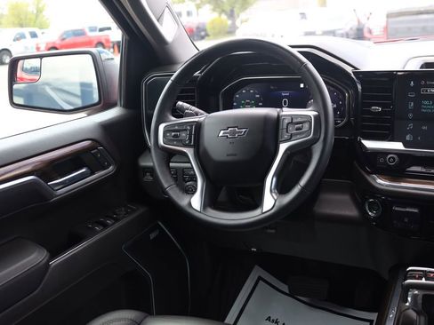 Used 2023 Chevrolet Silverado 1500 RST w/ Rally Edition AWD/4WD image 19