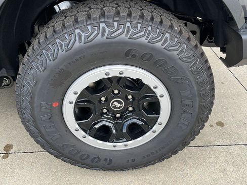 New 2025 Ford Bronco Badlands w/ Sasquatch Package image 33