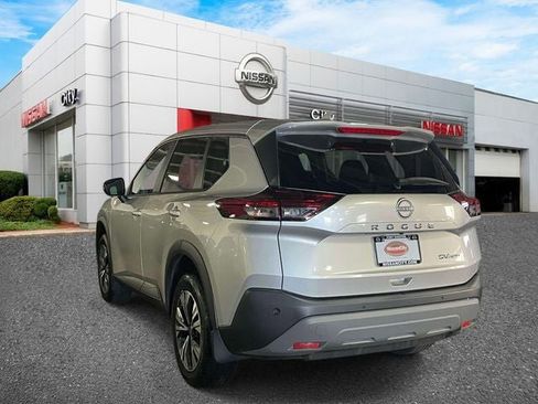 Used 2023 Nissan Rogue SV AWD/4WD image 8