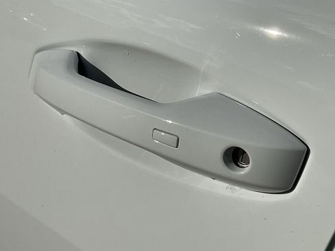 New 2026 Nissan Sentra SV w/ SV Convenience Package FWD image 9