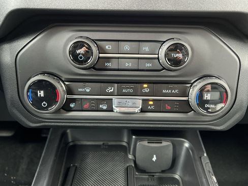 New 2025 Ford Bronco Outer Banks image 19