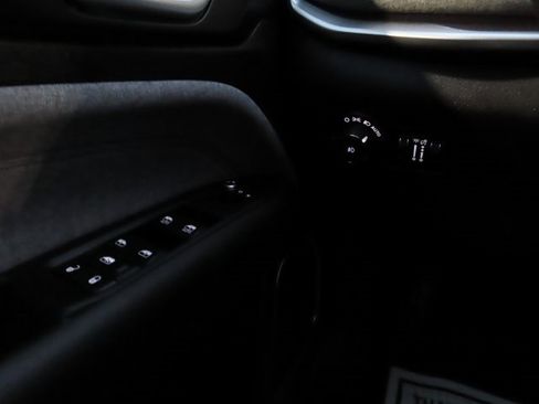 Used 2022 Jeep Compass Latitude image 30