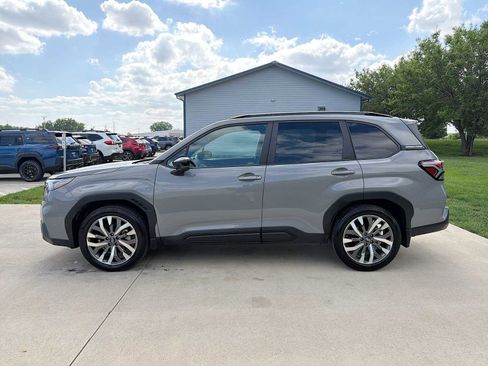 Used 2026 Subaru Forester Touring AWD/4WD image 3