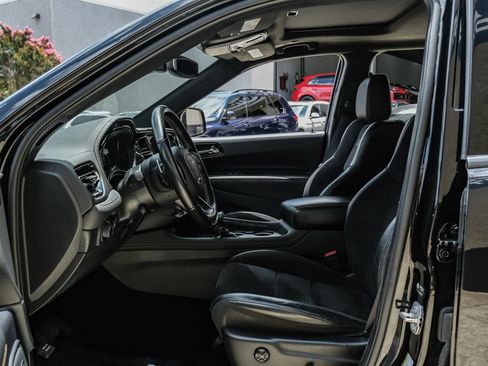 Used 2025 Dodge Durango R/T AWD/4WD image 3