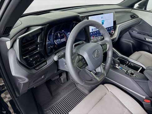 Certified 2026 Lexus TX 350 AWD w/ Technology Package image 9
