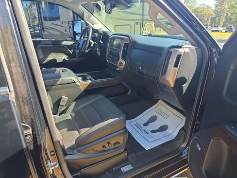 Used 2018 GMC Sierra 2500 Denali AWD/4WD image 23