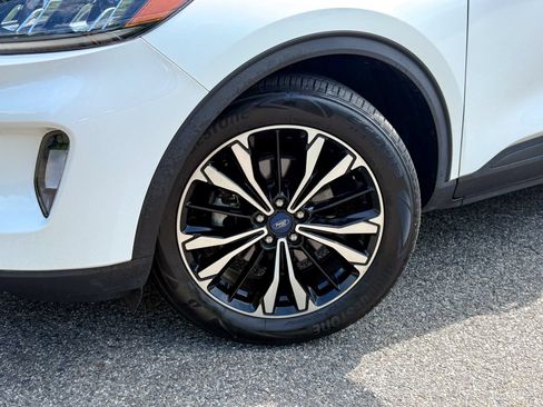 Certified 2022 Ford Escape SEL w/ SEL Stealth AWD Package image 11