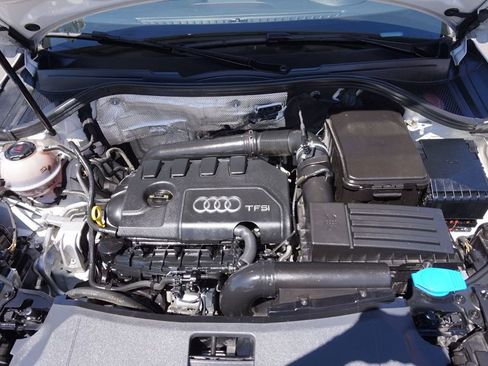 Used 2018 Audi Q3 2.0T Premium Plus image 11