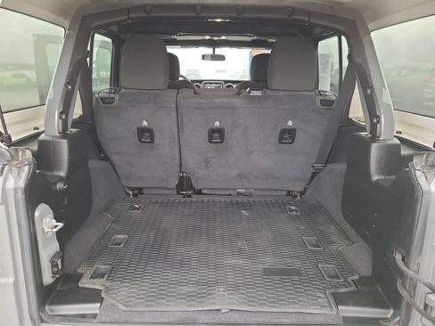 Used 2021 Jeep Wrangler Unlimited Sport image 27