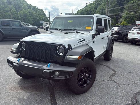 Used 2023 Jeep Wrangler Unlimited w/ Sun & Screen Package AWD/4WD image 2