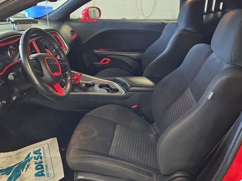 Used 2022 Dodge Challenger R/T image 8