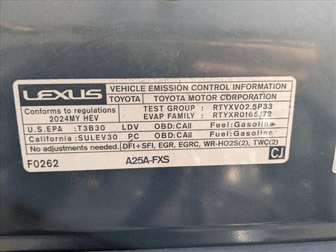 Used 2024 Lexus ES 300h w/ Premium Package image 25