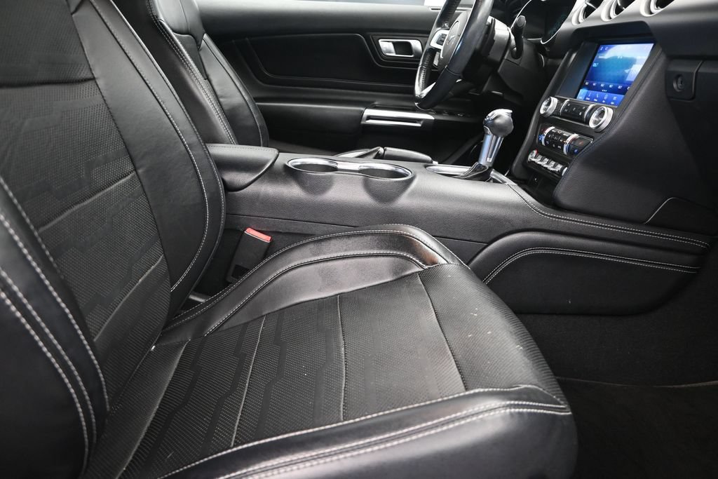 Used 2021 Ford Mustang GT Premium w/ Equipment Group 401A RWD image 22