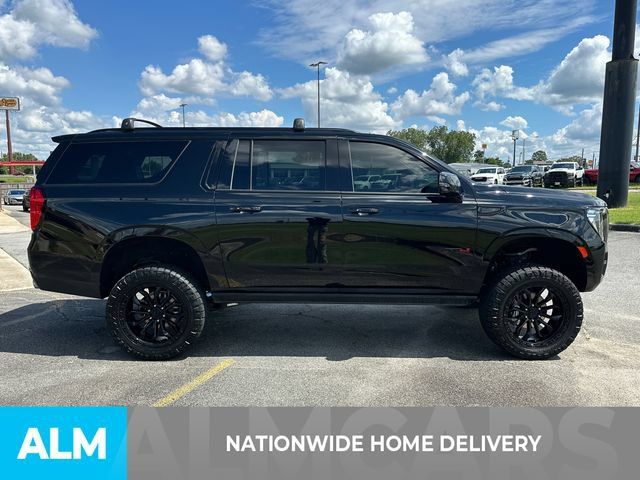 Used 2024 GMC Yukon XL AT4 w/ AT4 Premium Package AWD/4WD image 4