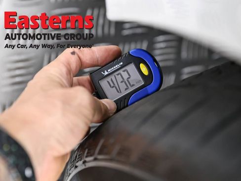 Used 2023 BMW X7 xDrive40i w/ Executive Package image 29