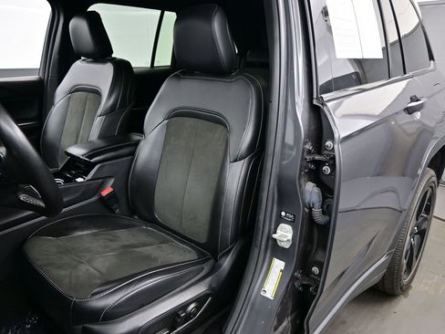 Used 2023 Jeep Grand Cherokee Altitude AWD/4WD image 14