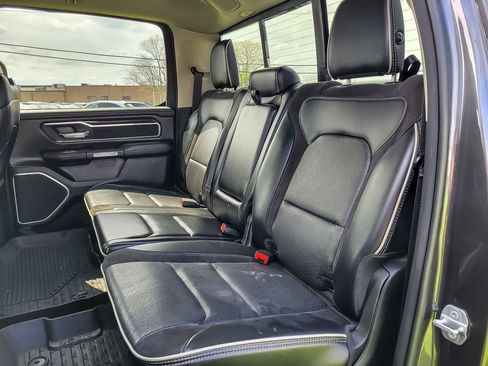 Used 2022 RAM 1500 Laramie AWD/4WD image 9