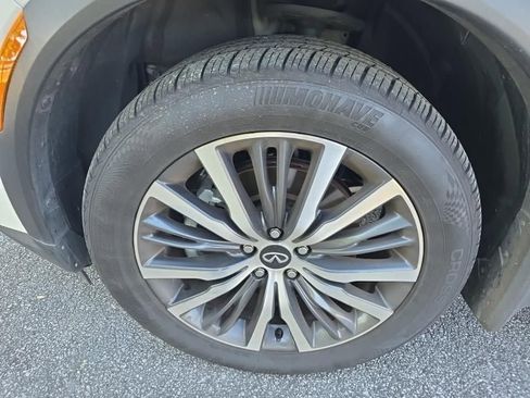 Used 2023 INFINITI QX60 Sensory w/ Vision Package image 15