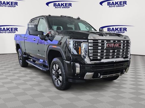 New 2026 GMC Sierra 3500 Denali w/ Denali Reserve Package AWD/4WD image 3