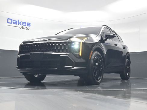 Certified 2026 Kia Sportage X-Line AWD/4WD image 40
