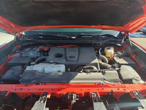 Used 2024 Toyota Tundra Limited image 29