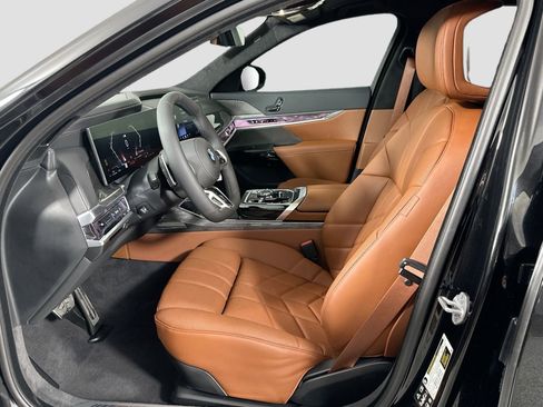New 2025 BMW 740i xDrive w/ Executive Package image 22