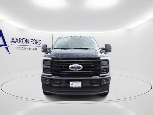 Used 2025 Ford F350 Platinum AWD/4WD image 2