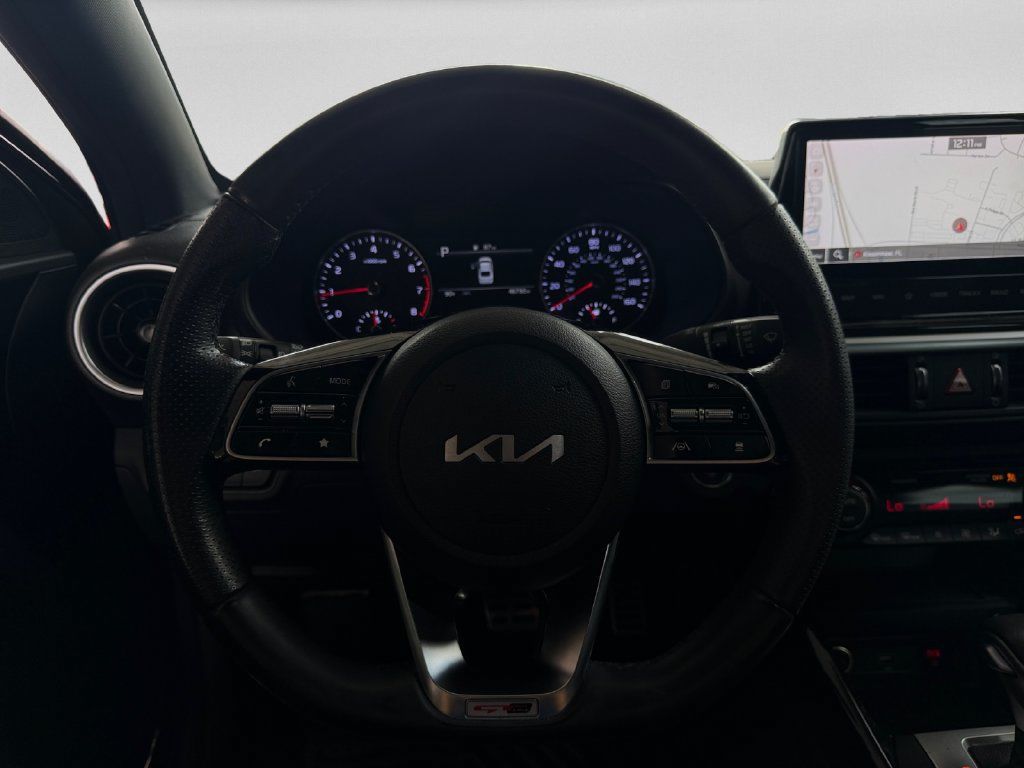 Used 2023 Kia Forte GT-Line w/ GT-Line Premium Package FWD image 12