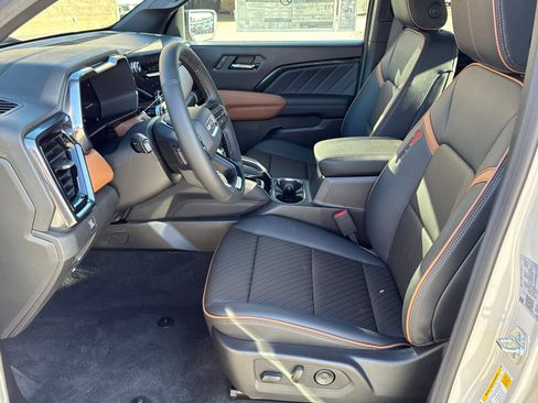New 2026 GMC Canyon AT4 w/ Technology Plus Package AWD/4WD image 27