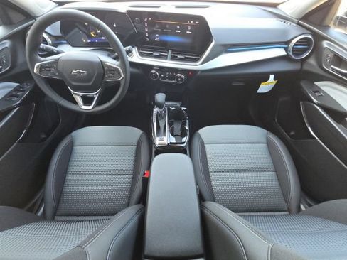 Used 2026 Chevrolet Trax LT w/ Driver Confidence Package FWD image 31