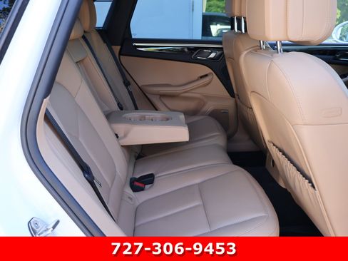 Used 2018 Porsche Macan AWD/4WD image 20
