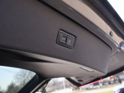 Used 2019 Audi Q7 3.0T Prestige w/ Prestige Package AWD/4WD image 11
