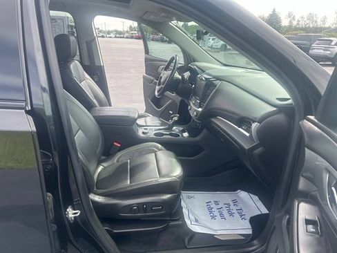Used 2021 Chevrolet Traverse RS AWD/4WD image 43